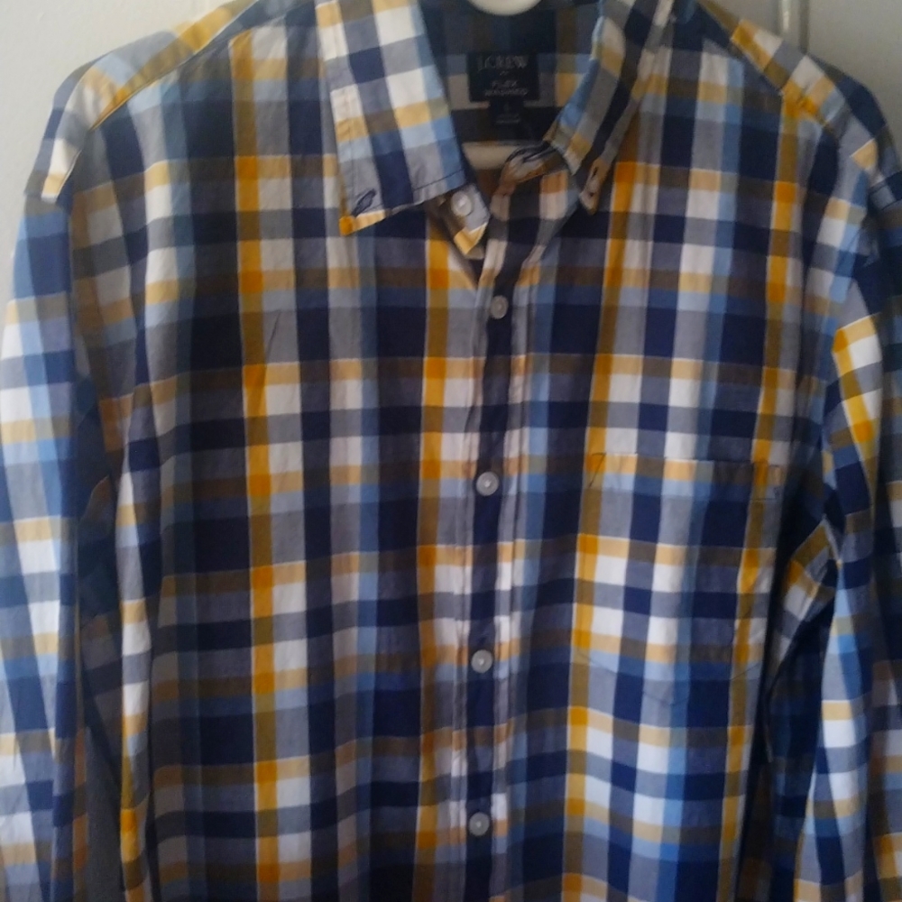 J.Crew Men's long sleeve shirt 98 percent Cotton 2 percent Elastance re- imagine